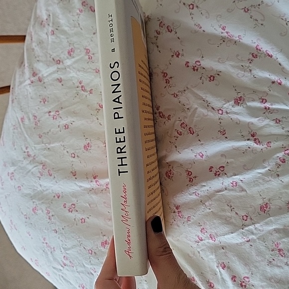 EUC Three Pianos Andrew McMahon A Memoir - Picture 2 of 3